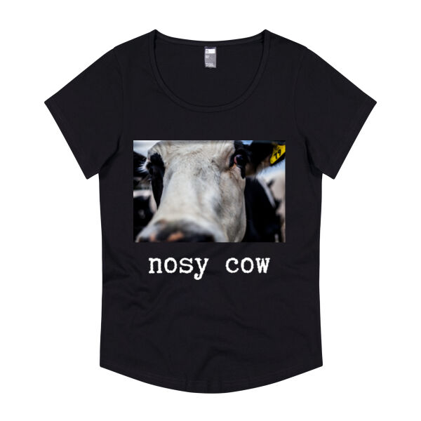 nosy cow Thumbnail